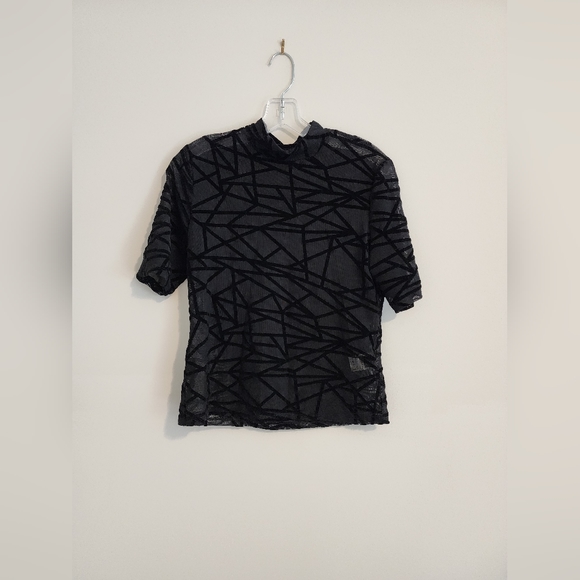 SHEIN Dusty Pink Knot Waist PU Leather Pants & Black Mock Neck Geo Mesh Top Set - Picture 4 of 8